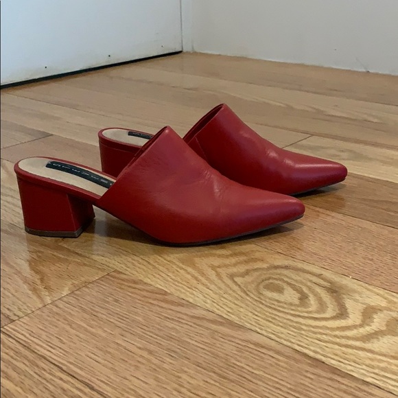 Steve by Steve Madden pointed toe red mules. - Picture 4 of 5